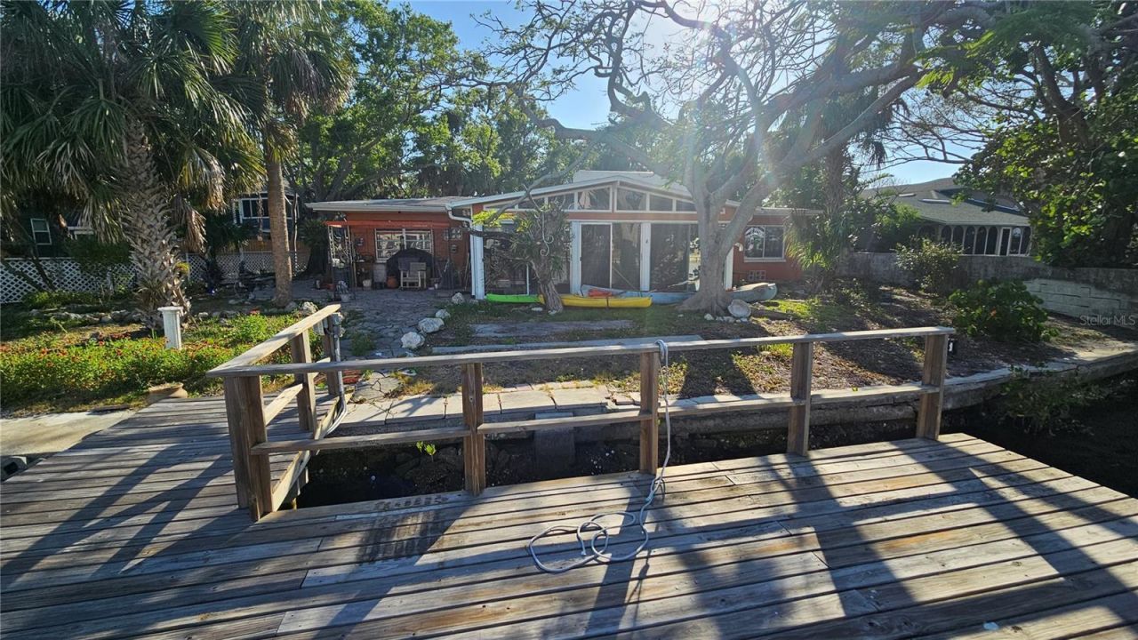 6 Sea Lane S, Saint Petersburg, FL 33705 Photo