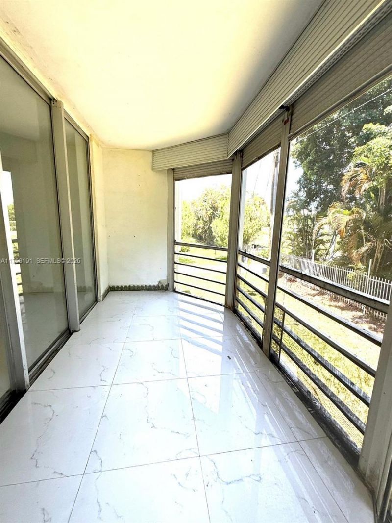 1401 NE 191st St, Unit D201, Miami, FL 33179 Photo