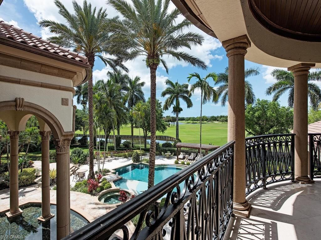 9663 Mashie Ct, Naples, FL 34108 Photo