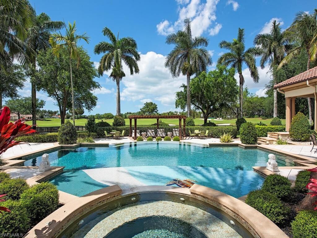 9663 Mashie Ct, Naples, FL 34108 Photo