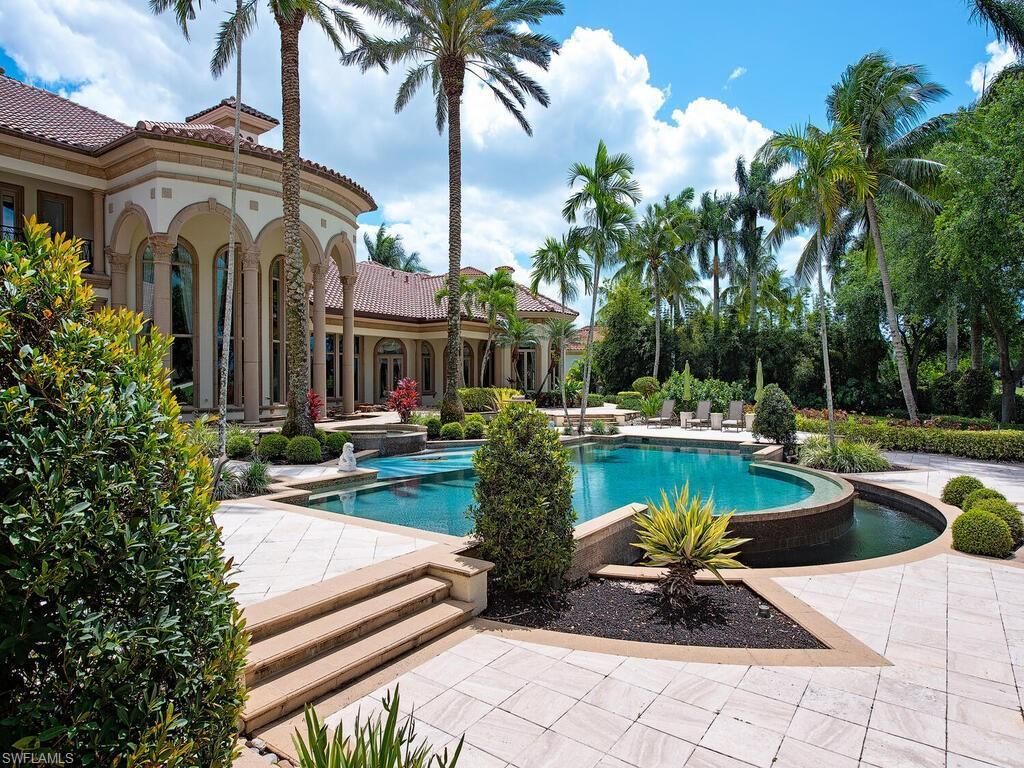 9663 Mashie Ct, Naples, FL 34108 Photo