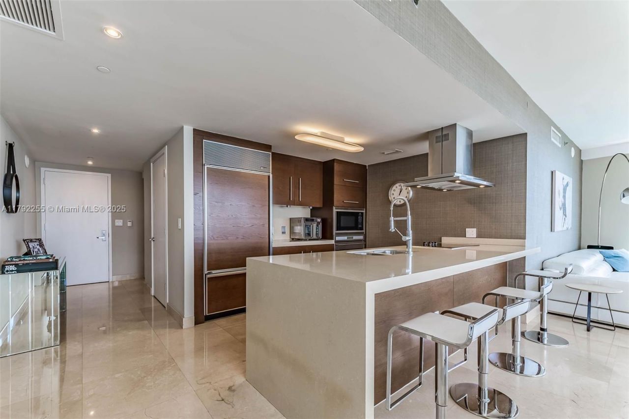 495 Brickell Ave, Unit 2801, Miami, FL 33131 Photo