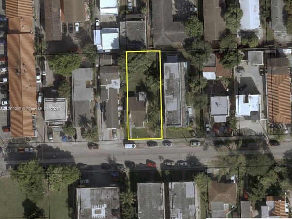 2139 SW 5th St, Miami, FL 33135