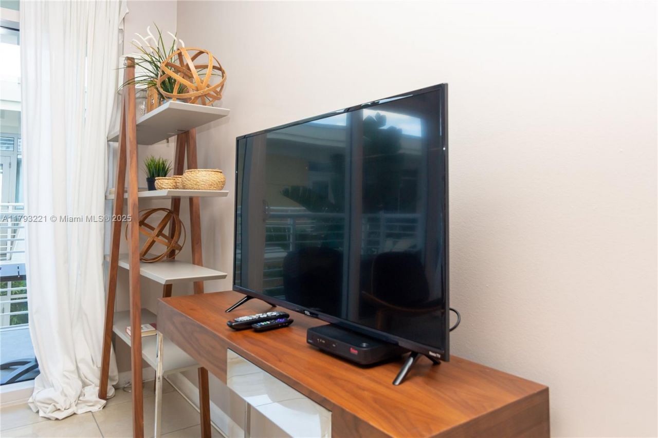 3250 NE 1st Ave, Unit 608, Miami, FL 33137 Photo