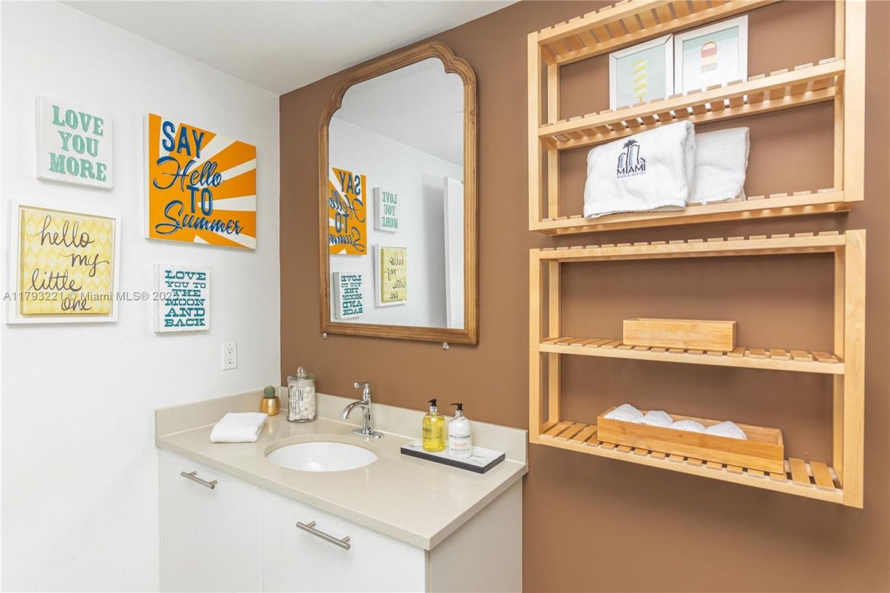 3250 NE 1st Ave, Unit 608, Miami, FL 33137 Photo