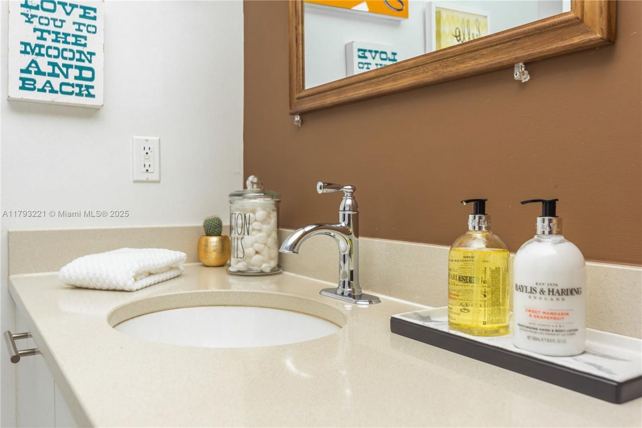 3250 NE 1st Ave, Unit 608, Miami, FL 33137 Photo