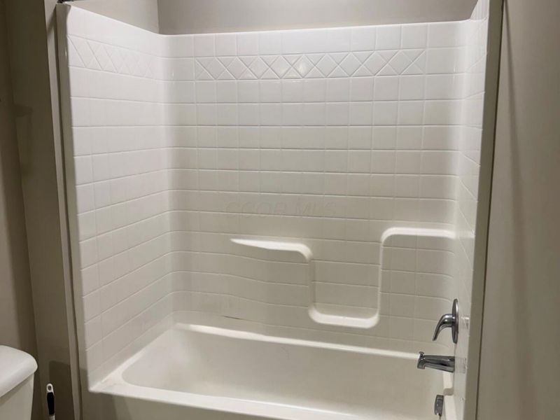 1123 Hampton Lane, London, OH 43140 Photo 14