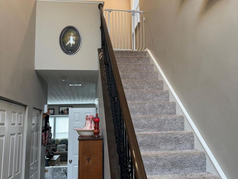 1123 Hampton Lane, London, OH 43140 Photo 2