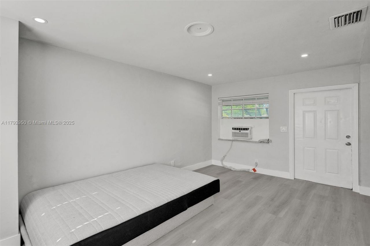 5657 Grant St, Hollywood, FL 33021 Photo