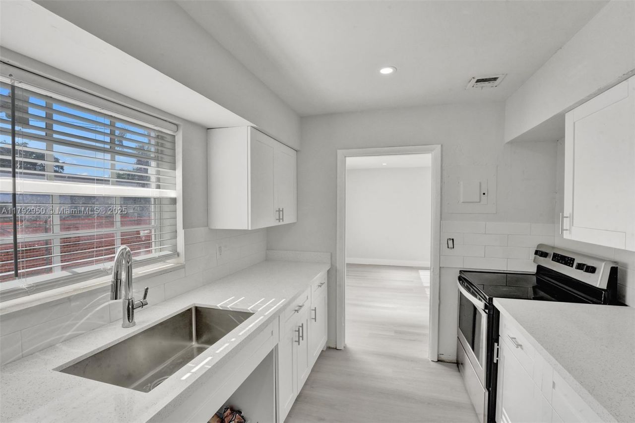 5657 Grant St, Hollywood, FL 33021 Photo