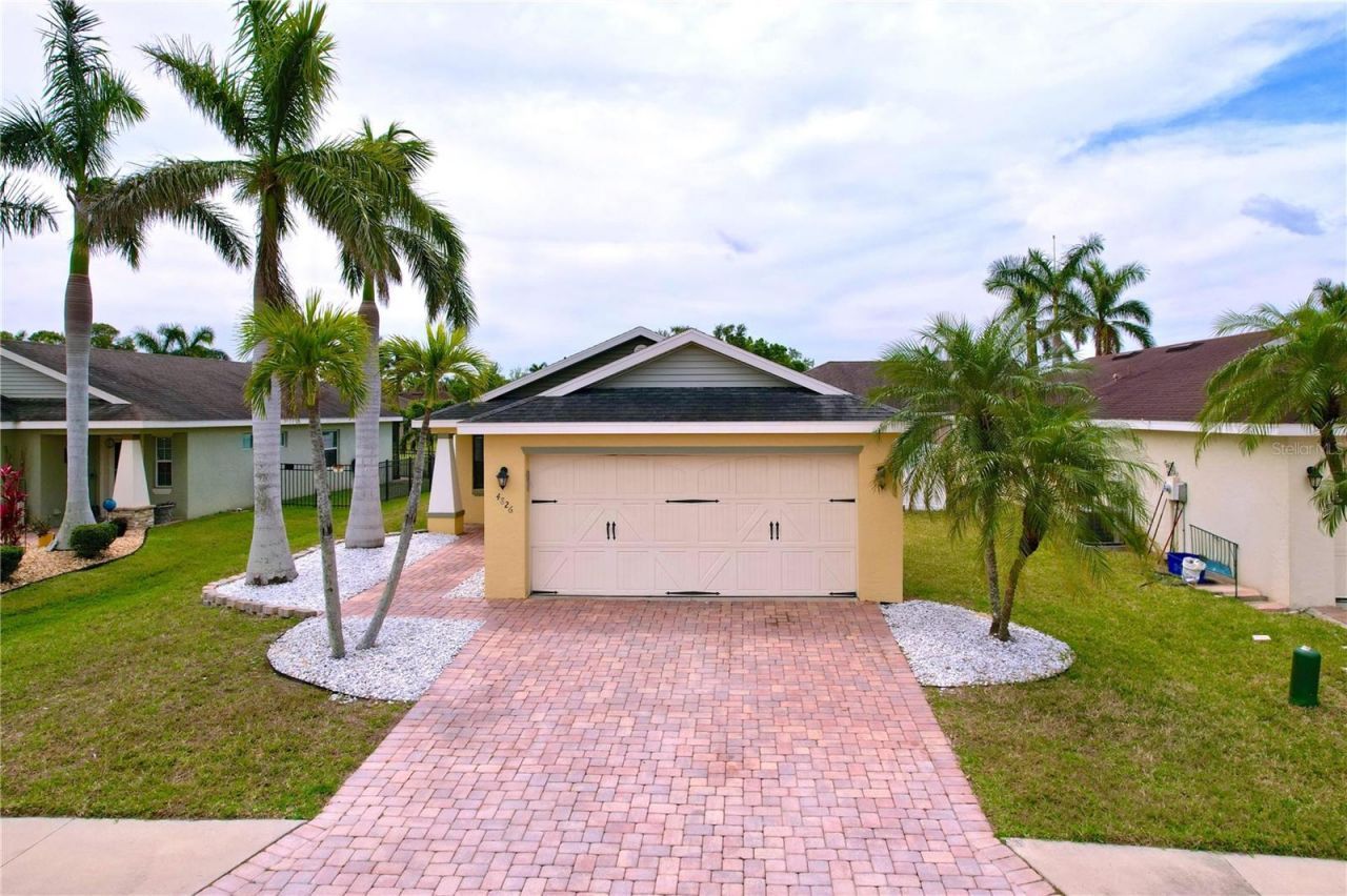 4826 San Ortebello Drive, Bradenton, FL 34208 Photo