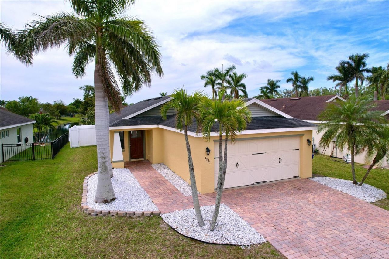 4826 San Ortebello Drive, Bradenton, FL 34208 Photo