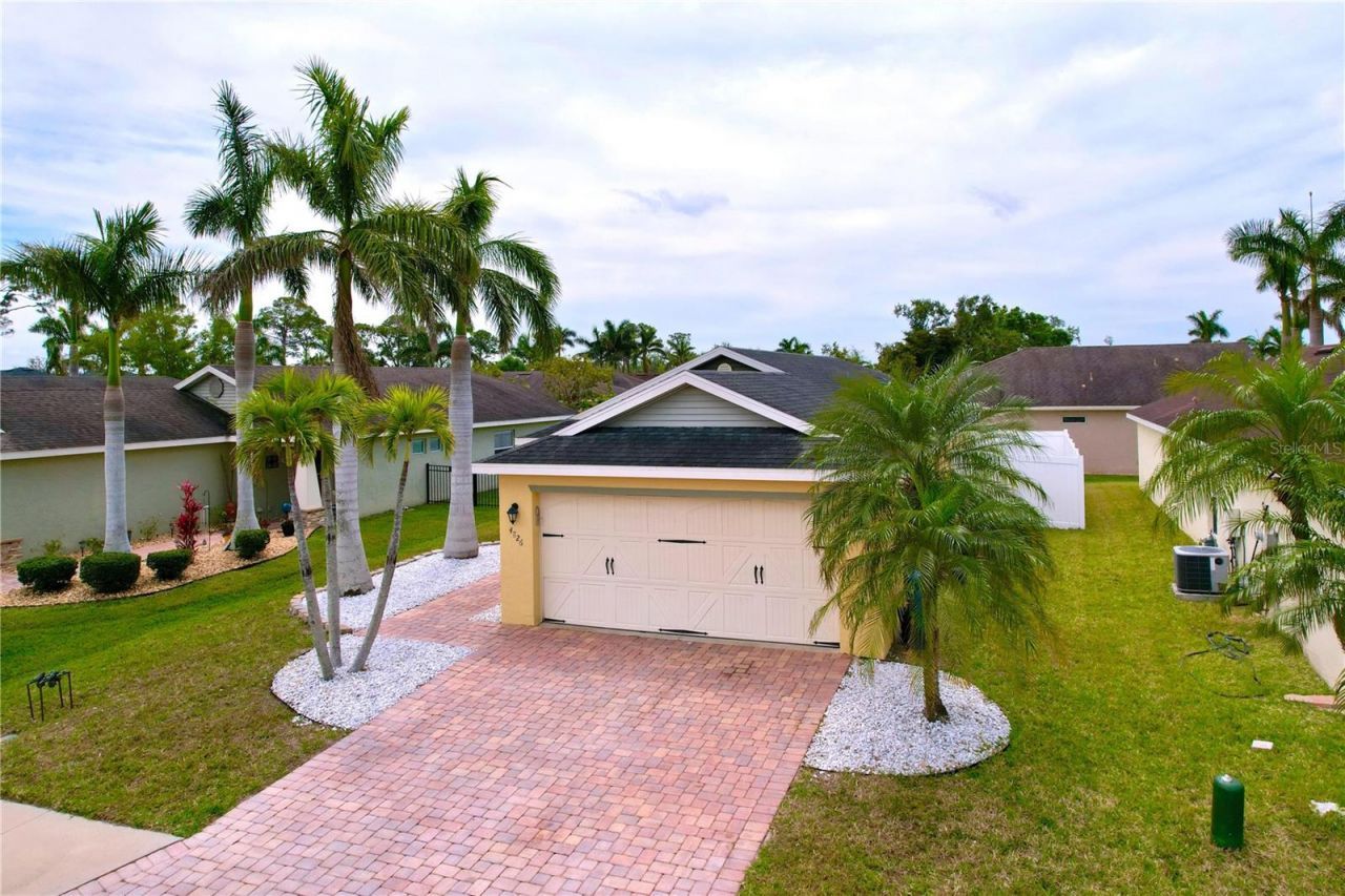 4826 San Ortebello Drive, Bradenton, FL 34208 Photo