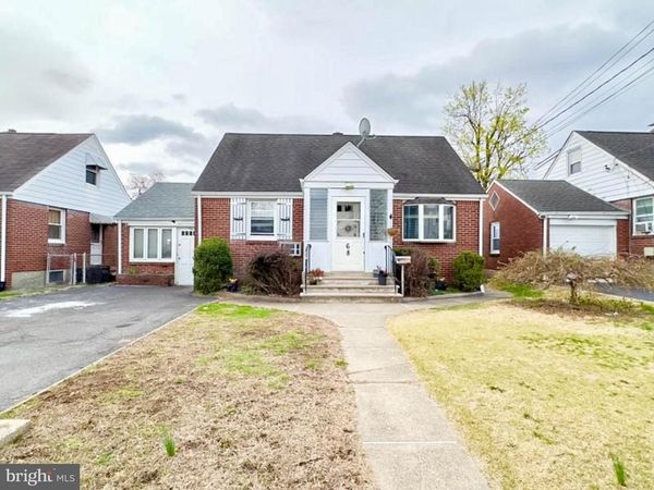 68 17TH AVENUE, ELMWOOD PARK, NJ 07407