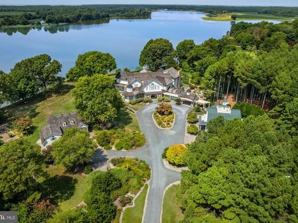 8620 BOZMAN NEAVITT, SAINT MICHAELS, MD 21663