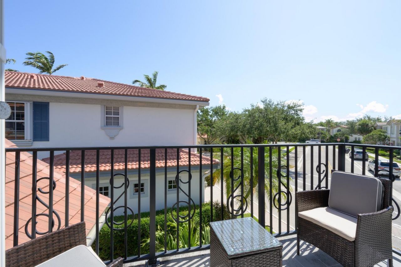 198 Evergrene Parkway, Palm Beach Gardens, FL 33410 Photo