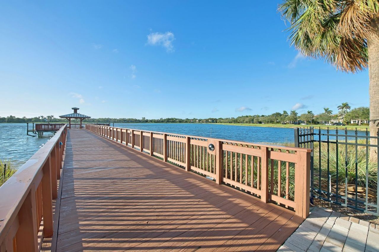 198 Evergrene Parkway, Palm Beach Gardens, FL 33410 Photo