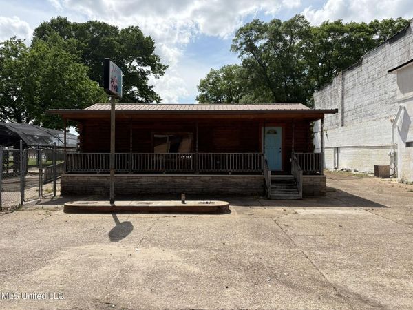 205 N Hayden Street, Belzoni, MS 39038