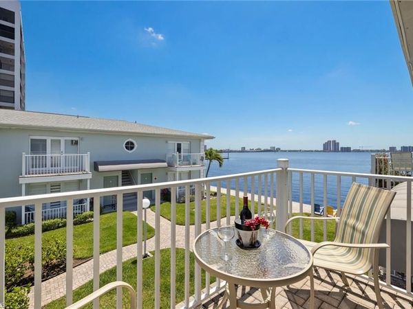 3330 N Key DR, Unit 6, NORTH FORT MYERS, FL 33903