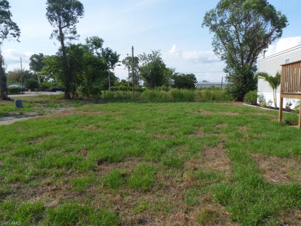 8405 Ebson Dr, North Fort Myers, FL 33917 Photo