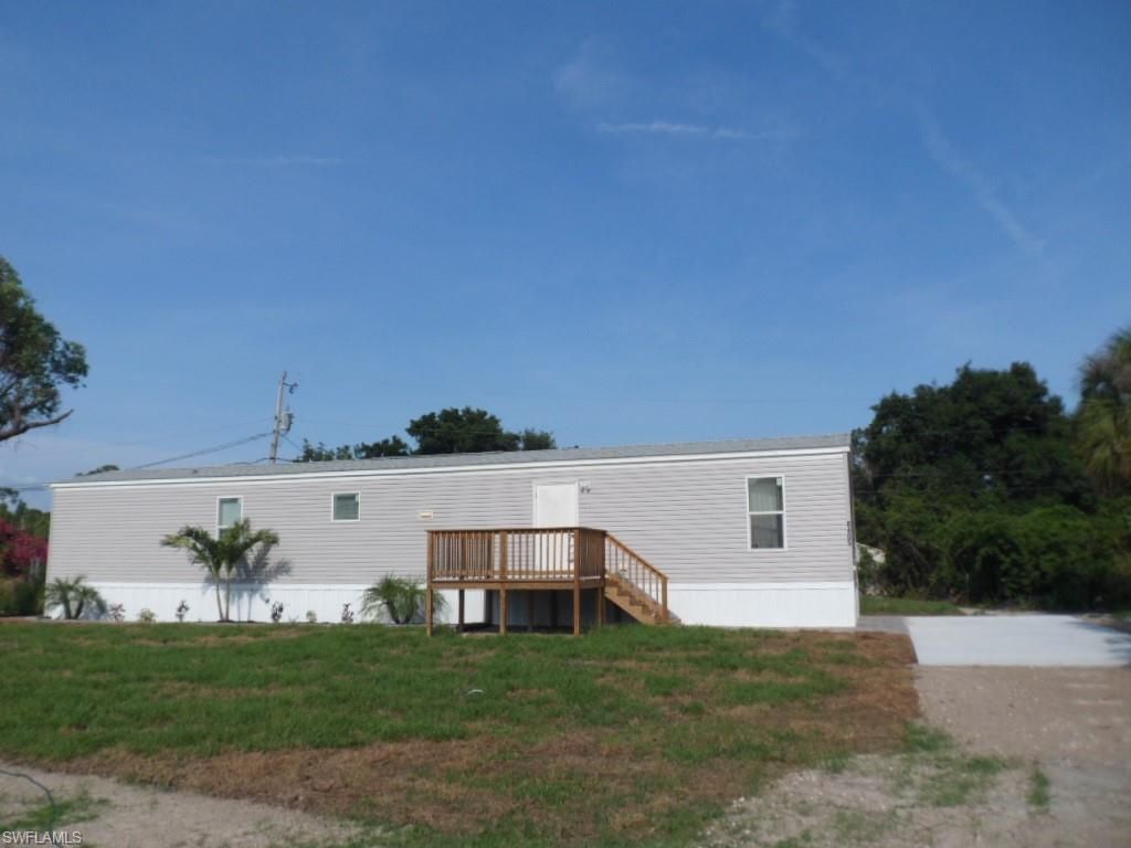 8405 Ebson Dr, North Fort Myers, FL 33917 Photo