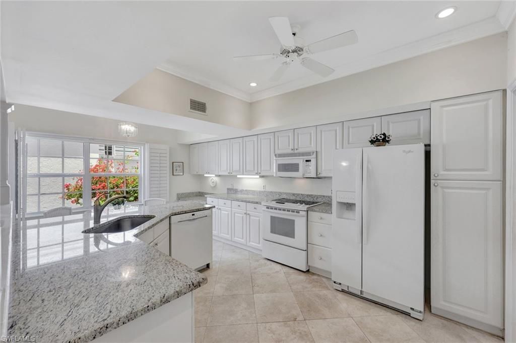5929 Chanteclair Dr, Unit 8, Naples, FL 34108 Photo