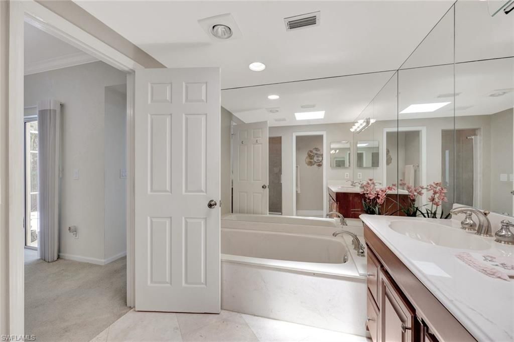 5929 Chanteclair Dr, Unit 8, Naples, FL 34108 Photo