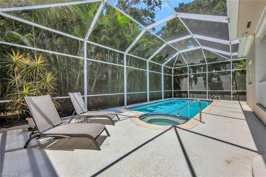 5929 Chanteclair Dr, Unit 8, Naples, FL 34108 Photo