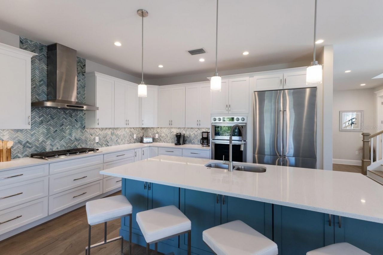 222 Willow Avenue, Anna Maria, FL 34216 Photo