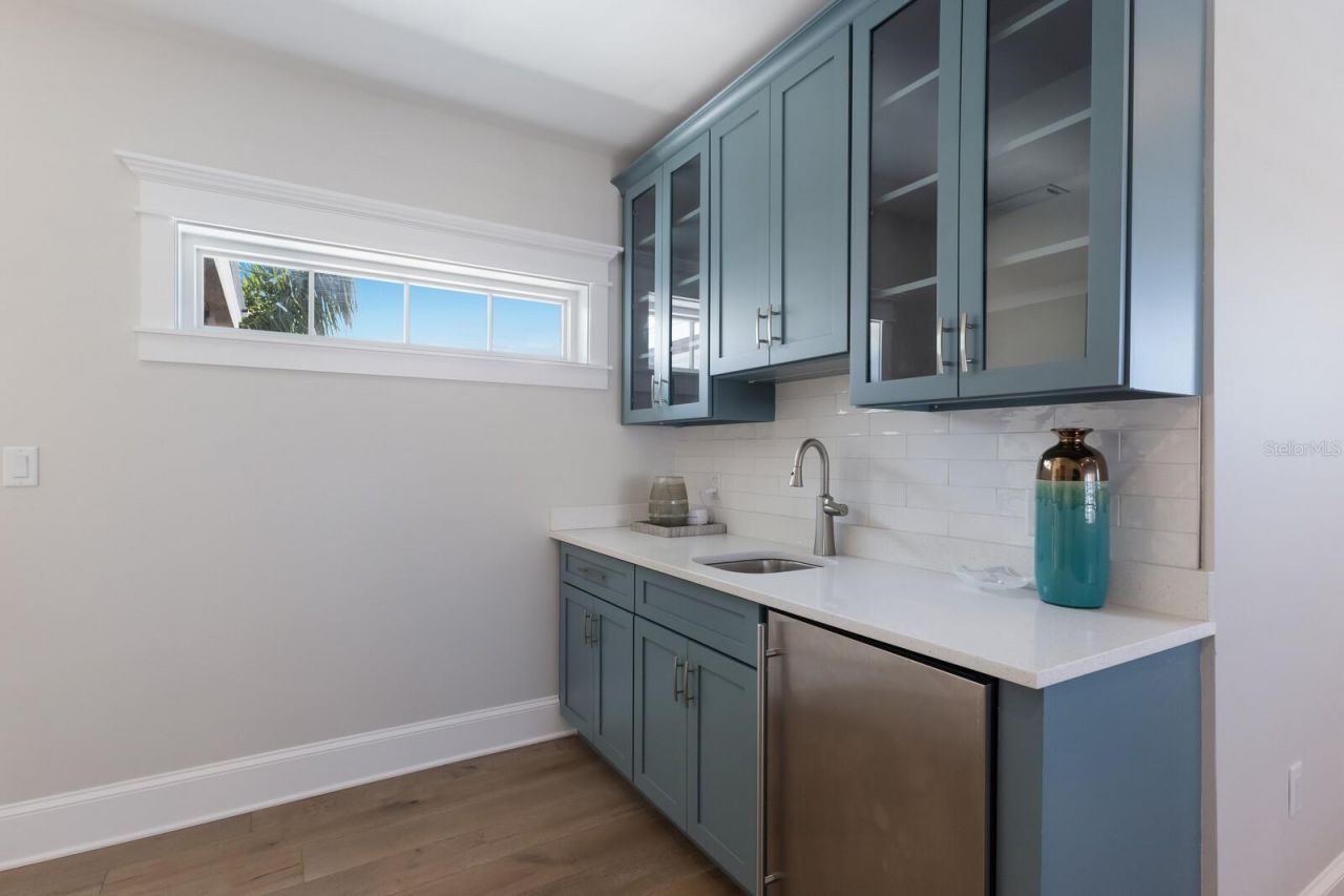 222 Willow Avenue, Anna Maria, FL 34216 Photo