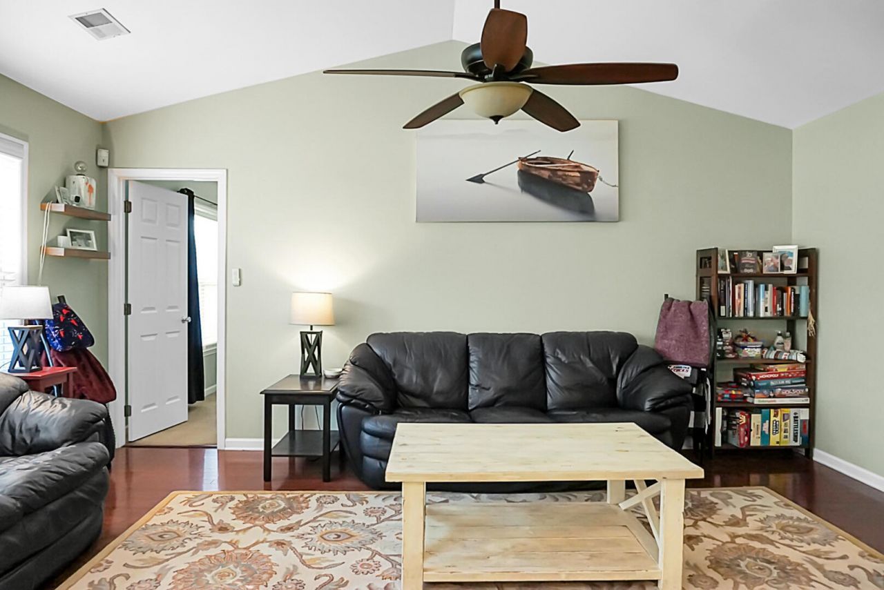 129 Mockernut Drive Photo 17