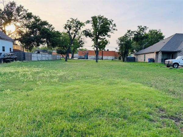 2121 Columbus Avenue, Waco, TX 76701
