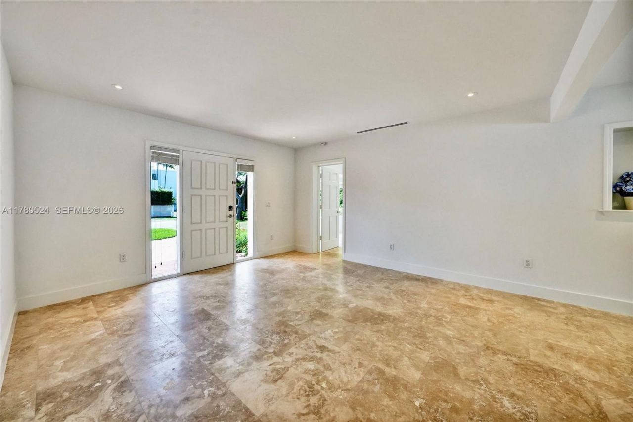 255 Ridgewood Rd, Key Biscayne, FL 33149 Photo