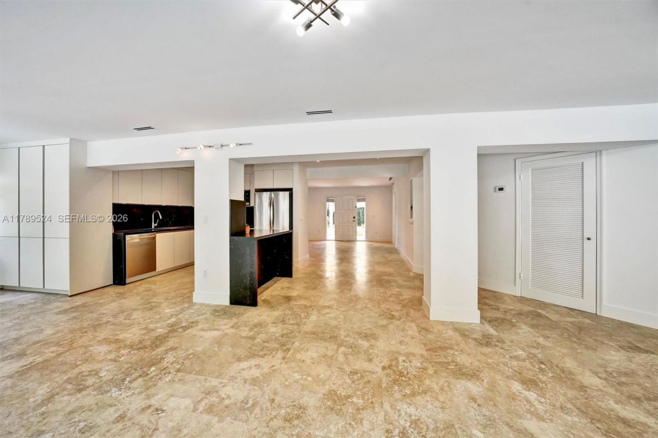 255 Ridgewood Rd, Key Biscayne, FL 33149 Photo