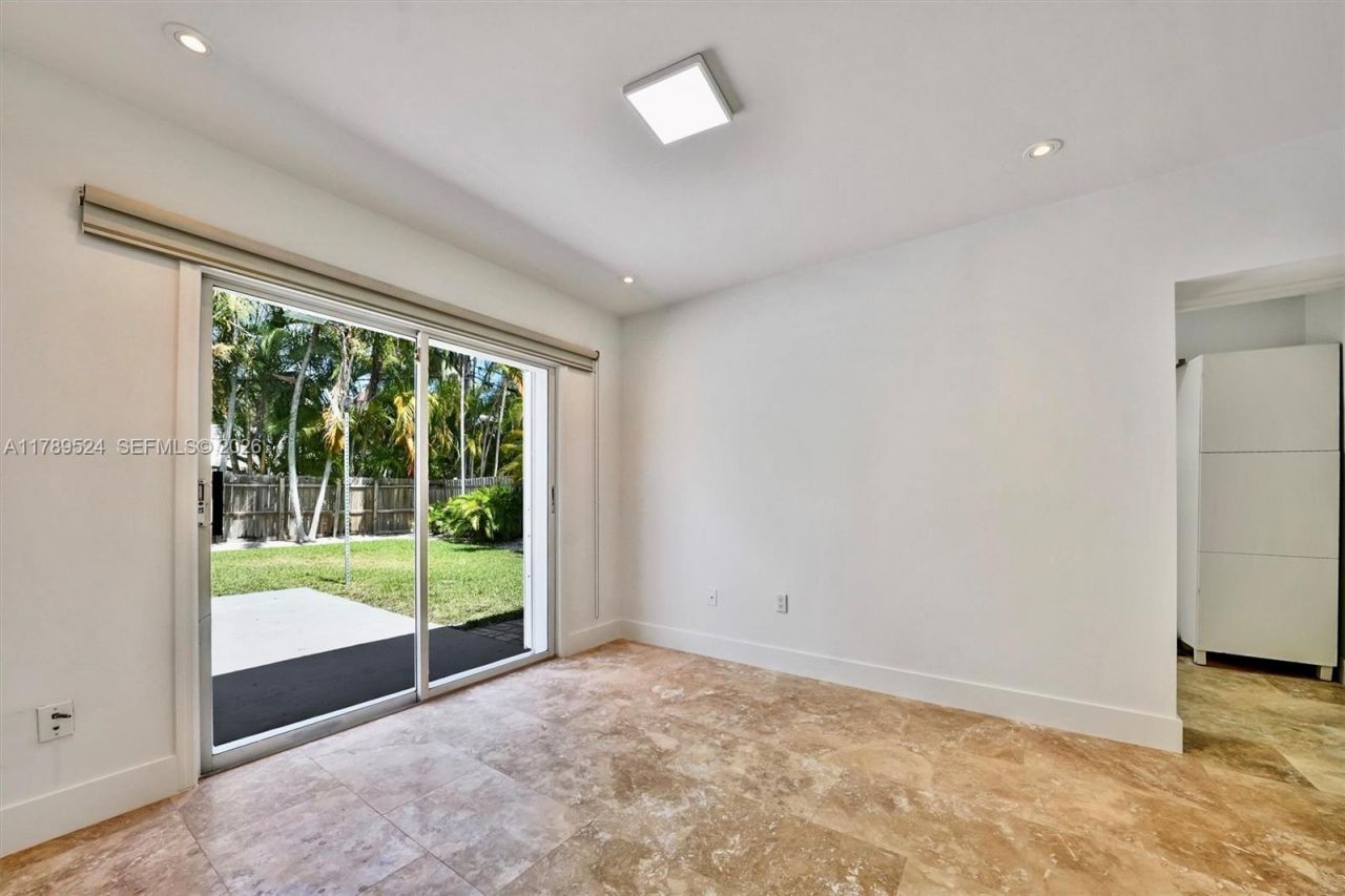 255 Ridgewood Rd, Key Biscayne, FL 33149 Photo