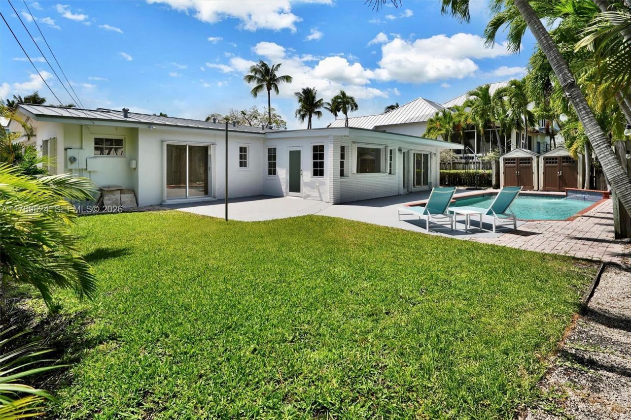 255 Ridgewood Rd, Key Biscayne, FL 33149 Photo