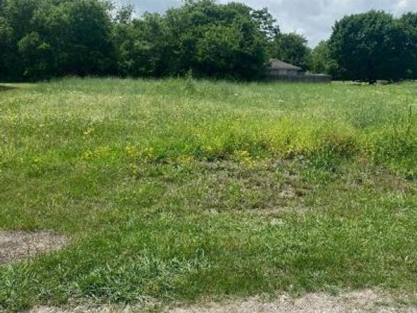 2734 Pike Drive, Lancaster, TX 75134