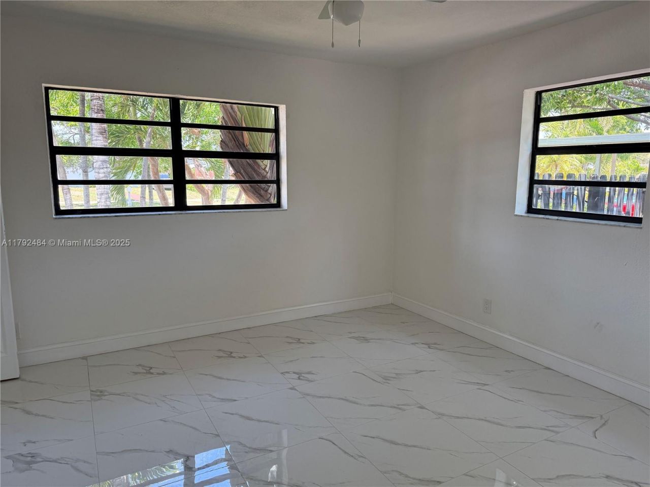 9340 Martinique Dr, Cutler Bay, FL 33189 Photo