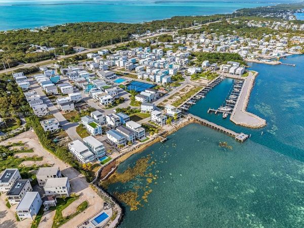 94825 Overseas Hwy #76, Key Largo, FL 33037