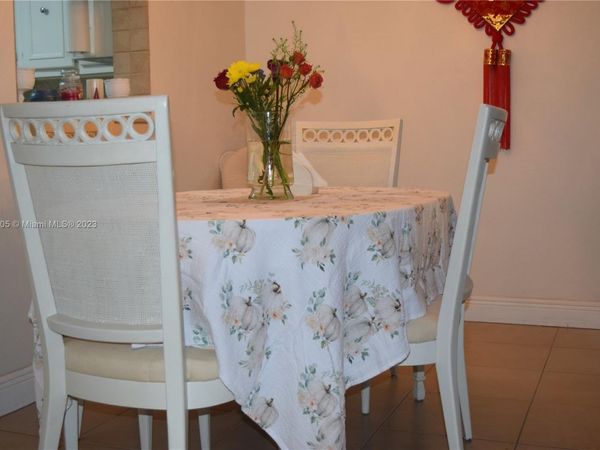 3940 NW 42nd Ave, Unit 316, Lauderdale Lakes, FL 33319