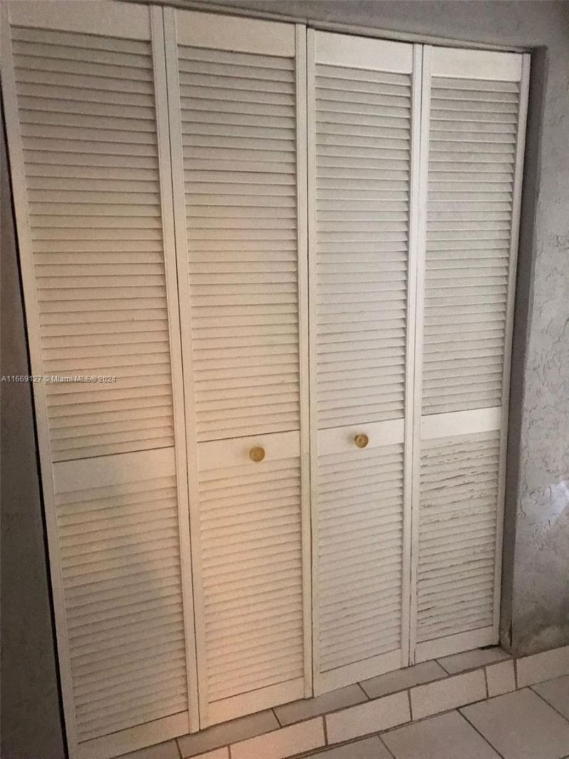 423 NE 210th Cir Ter, Unit 104-25, Miami, FL 33179 Photo