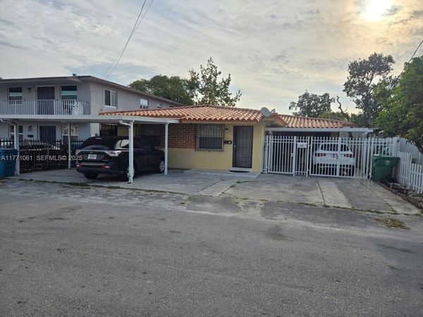 791 NW 22nd Pl, Miami, FL 33125