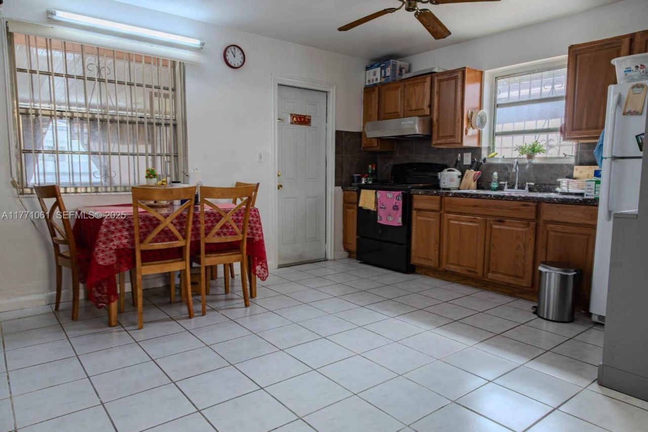 791 NW 22nd Pl, Miami, FL 33125 Photo