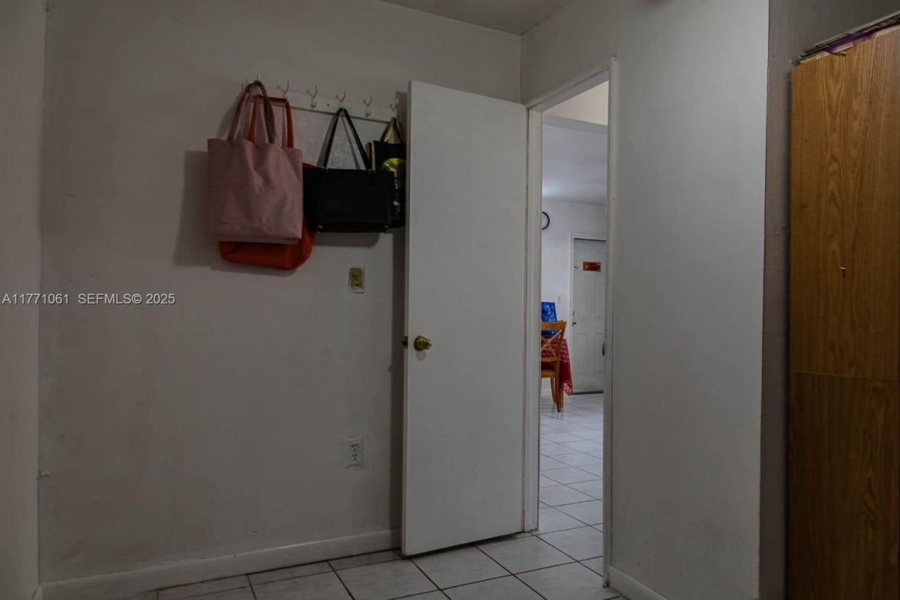 791 NW 22nd Pl, Miami, FL 33125 Photo