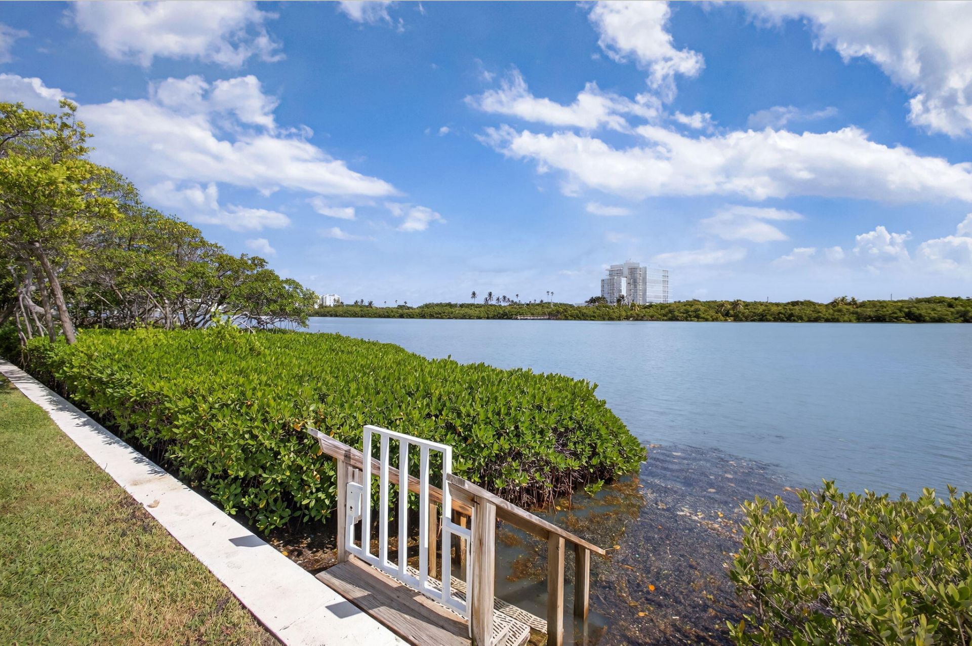 100 Waterway Road, Unit A304, Tequesta, FL 33469 Photo