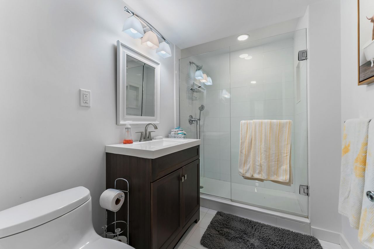 235 Sunrise Avenue, Unit 1109, Palm Beach, FL 33480 Photo