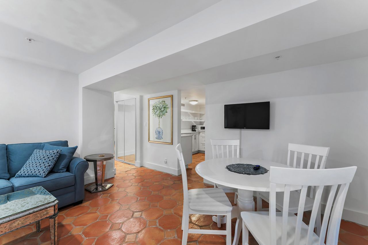 235 Sunrise Avenue, Unit 1109, Palm Beach, FL 33480 Photo