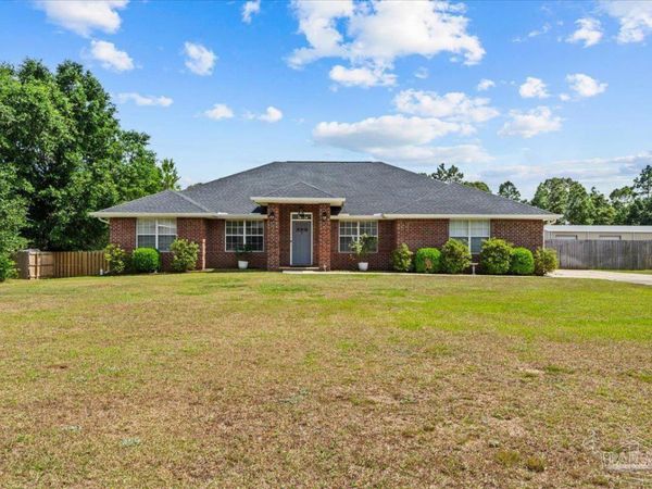 2863 Wallace Lake Rd, Pace, FL 32571