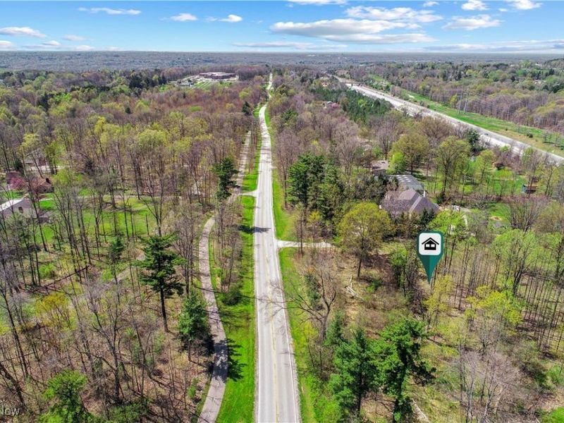 Valley Parkway, North Royalton, OH 44133 Photo 8