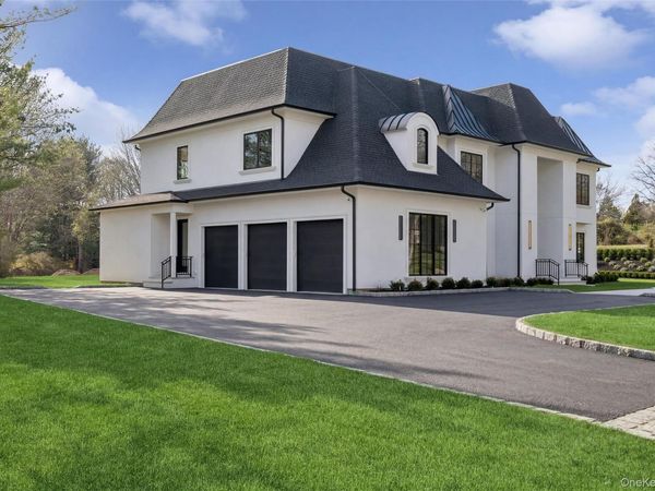 3 Wedgewood Drive, Dix Hills, NY 11746